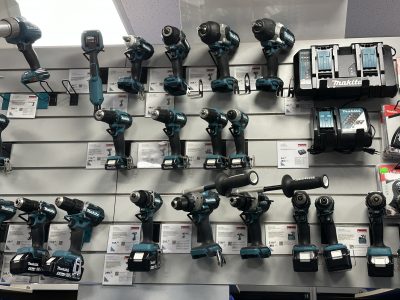Makita instrumenti un aksesuāri