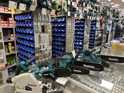 Makita instrumenti un aksesuāri
