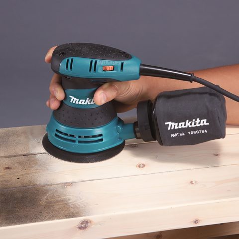 Ekscentriskā slīpmašīna BO5031K 220V MAKITA 300W elektriskā