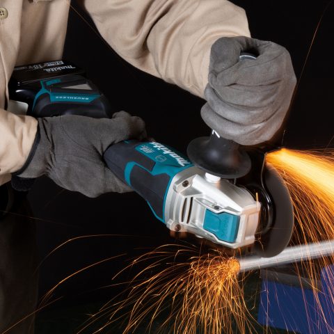 LXT Leņķa slīpmašīna DGA520ZX1 Akumulatora 18V Makita