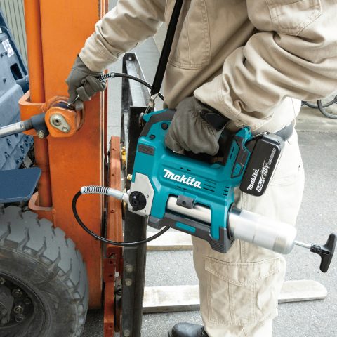 Akumulatora smērvielu pistole DGP180RT 18V LXT Makita+5,0Ah+DC18RC