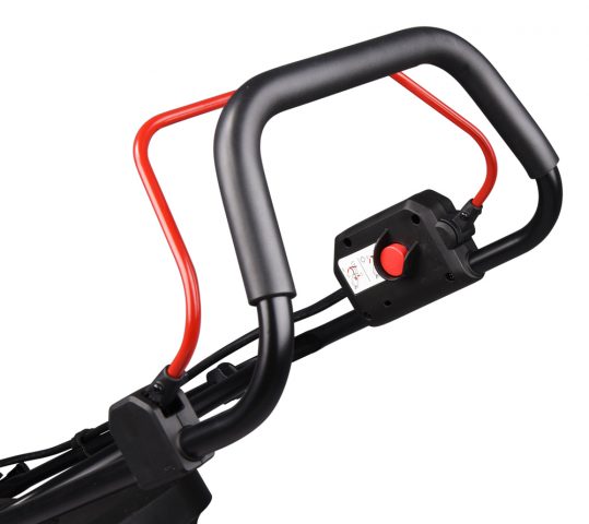 LXT®Akumulatora pļaujmašīna DLM330Z 18V Makita