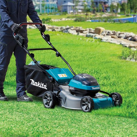 Akumulatora mauriņa pļaujmašīna LXT® DLM466ZX 18V Makita