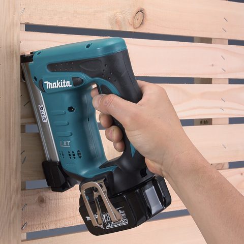 LXT®Skavotājs DST221Z 18V Makita