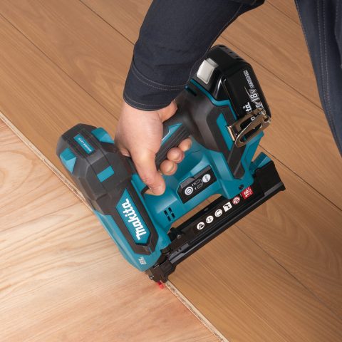 Akumulatora skavotājs LXT® DST630ZJ 18V Makita