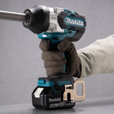 LXT Akumulatora trieciena uzgriežņu atslēga  DTW1005Z 18V Makita