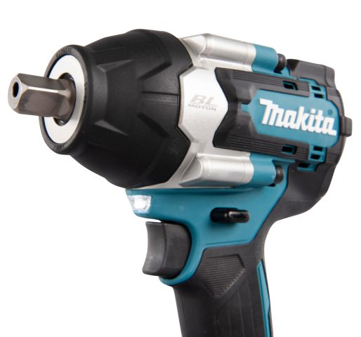 LXT Akumulatora trieciena uzgriežņu atslēga DTW701Z 18V Makita