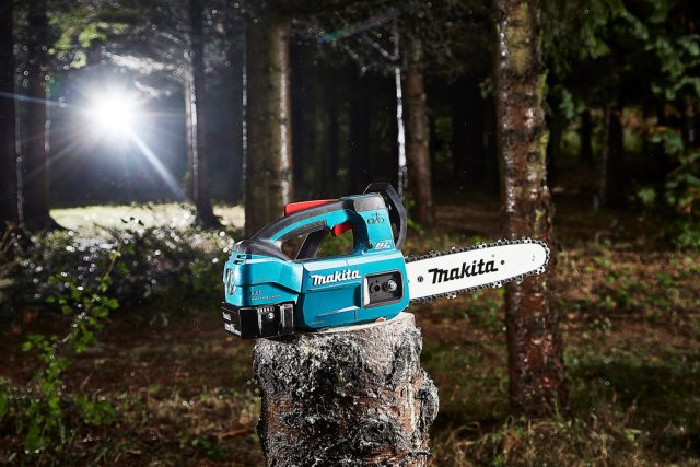 Akumulatora Ķēdes zāģis LXT ® DUC254RTE 18V Makita