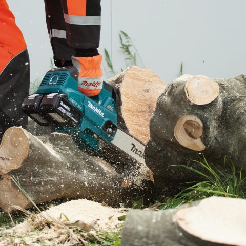 Akumulatora ķēdes zāģis DUC306Z 18V Makita