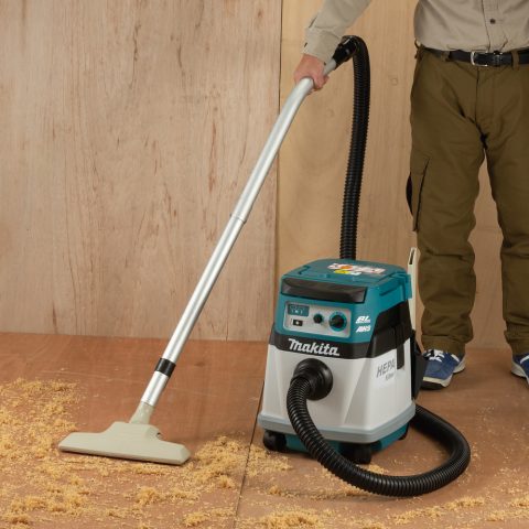 LXT 18VX2 BL Akumulatora putekļusūcējs 15L ar AWS DVC157LZX3 Makita