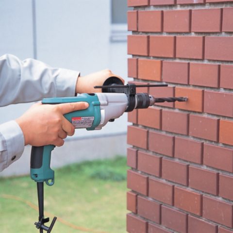 Triecienurbjmašīna HP2050 220V MAKITA