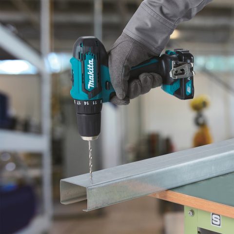 CXT™ triecienurbjmašīna HP333DWAE Akumulatora 12V MAKITA