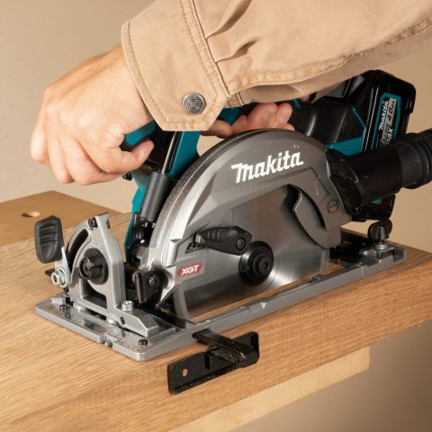 Akumulatora Ripzāģis  XGT® HS012GZ 40V Makita