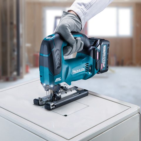 Figūrzāģis XGT 40V BL 700W Makita JV002GZ