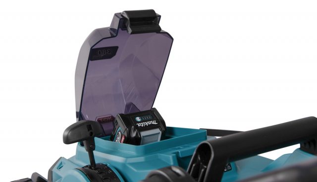 Akumulatora mauriņa pļaujmašīna XGT 40V 38cm (4Ah+ DC40RC) Makita LM003GM103