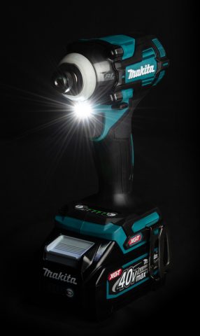Triecienskrūvgriezis XGT® TD004GZ 40V Makita