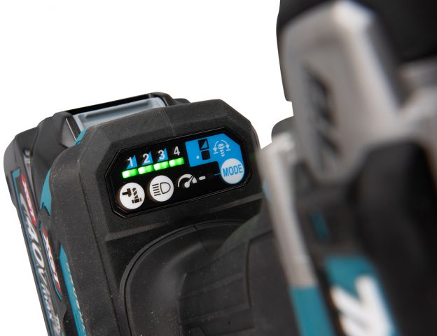 XGT®trieciena uzgriežņu atslēga  TW007GM201 Makita 40V 2x4Ah+DC40RA+Makpac