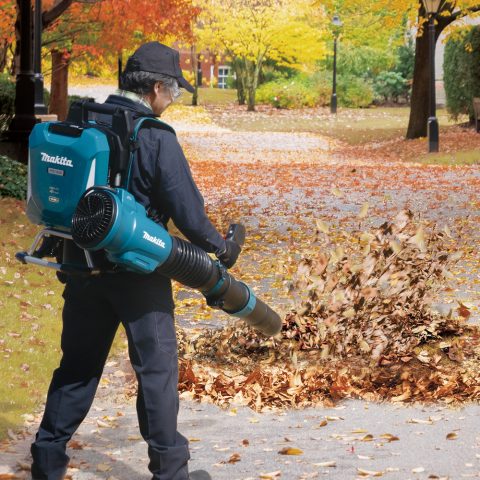 Mugursomas tipa akumulatora pūtējs UB004CZ 36V Makita