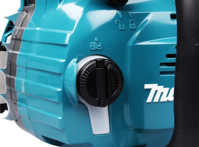 XGT ® Akumulatora ķēdes zāģis UC014GZ 40V Makita
