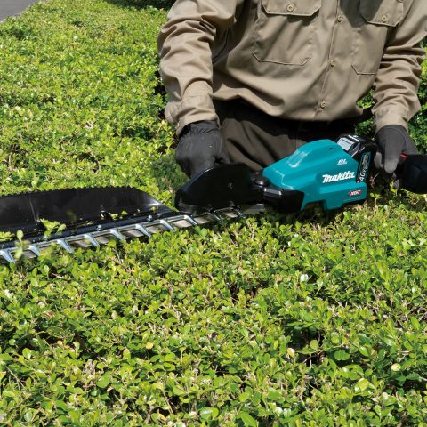 Akumulatora dzīvžogu šķēres XGT ® UH013GZ 40V Makita